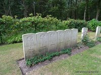 Ploegsteert Wood cemetery (10)